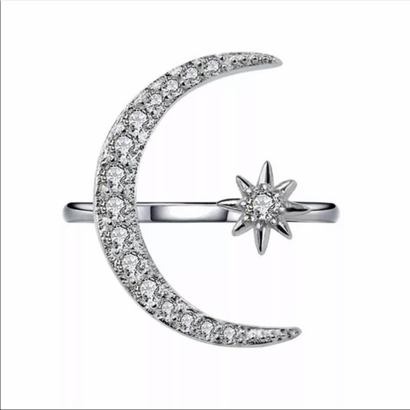 DELICATE MOON & STAR CRYSTAL ZIRCON RING - Picture 5 of 6